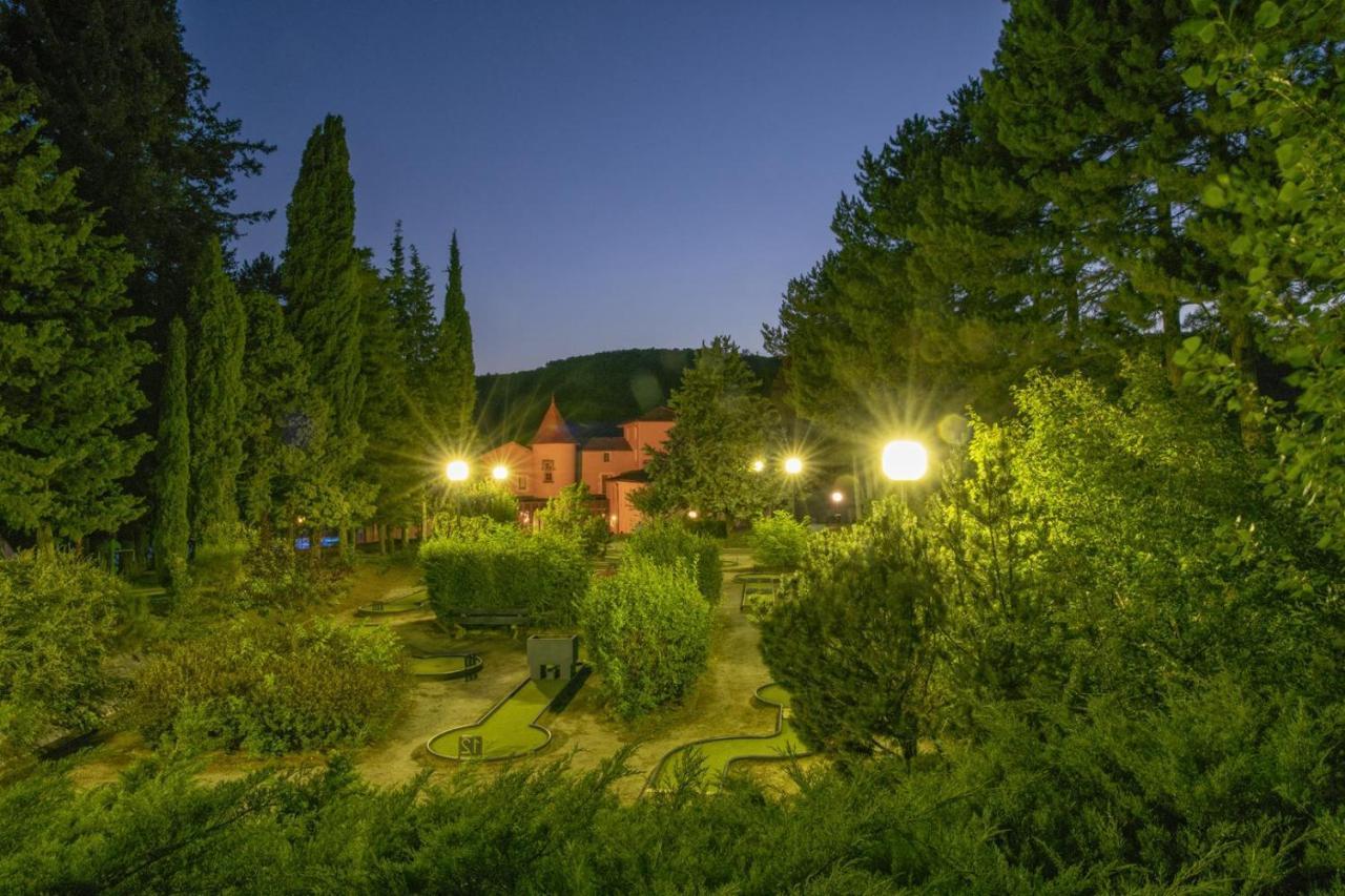 Chateau De Collonges Saint-Donat-sur-l'Herbasse ภายนอก รูปภาพ